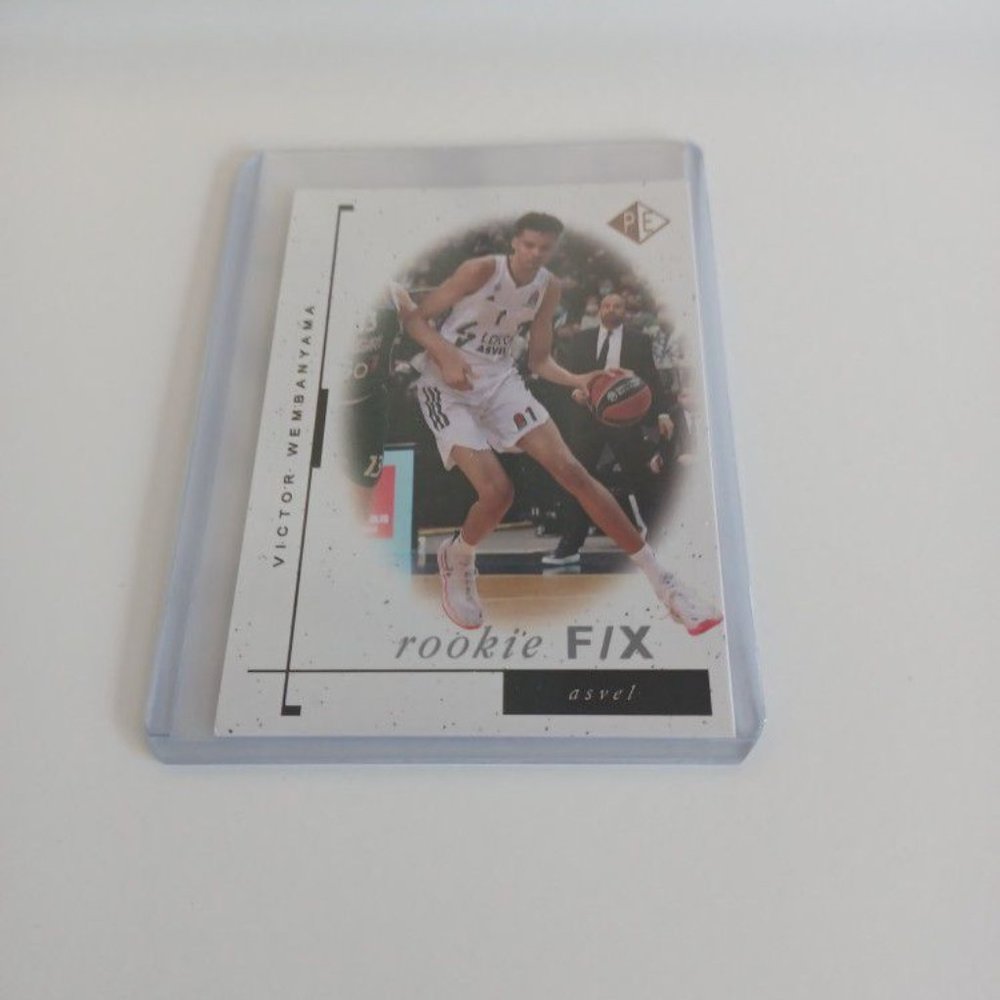 RARE VICTOR WEMBANYAMA 2021 PROSPECTOR'S EDGE ROOKIE CARD SAN ANTONIO SPURS